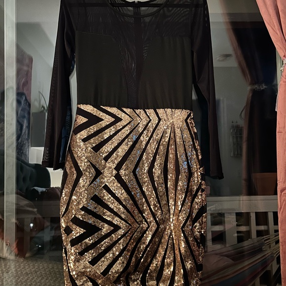 Black and Gold Sequin Dress - Picture 2 of 2